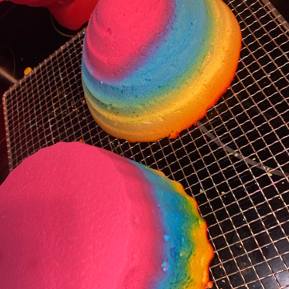 LARGE 2 Pc Cupcake Reformed Gym Chalk